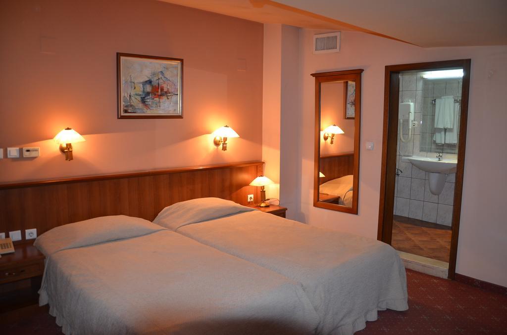 Seven Hills Hotel Plovdiv Buitenkant foto