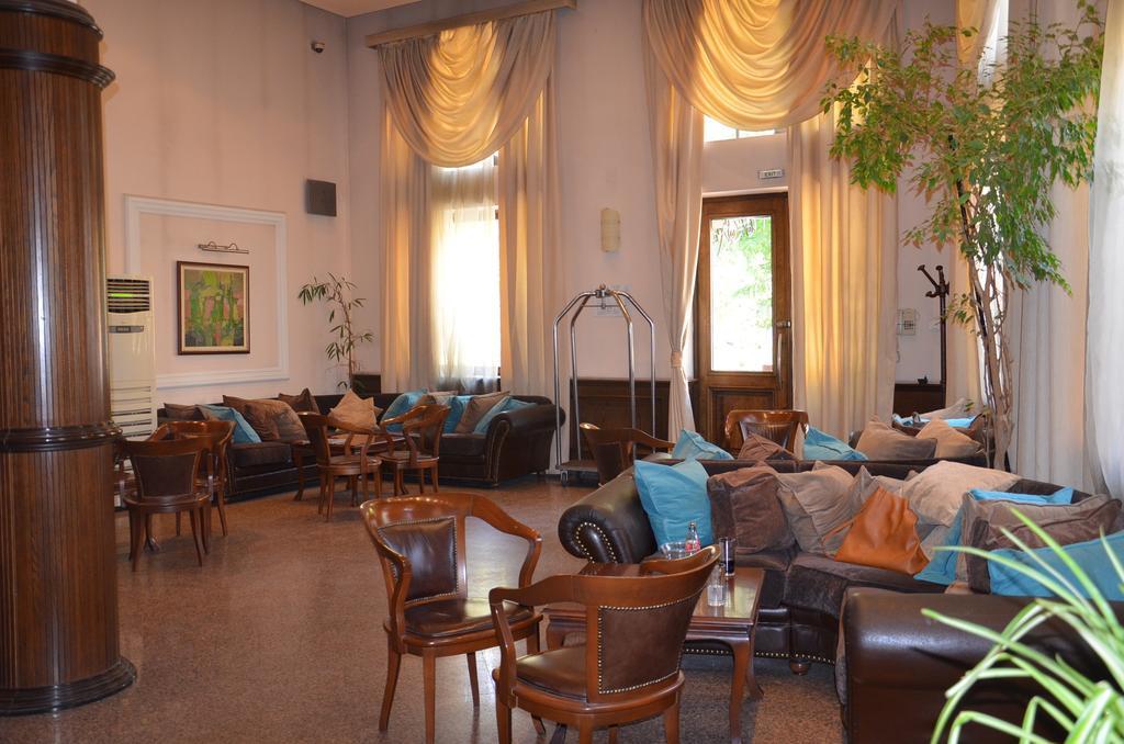 Seven Hills Hotel Plovdiv Buitenkant foto